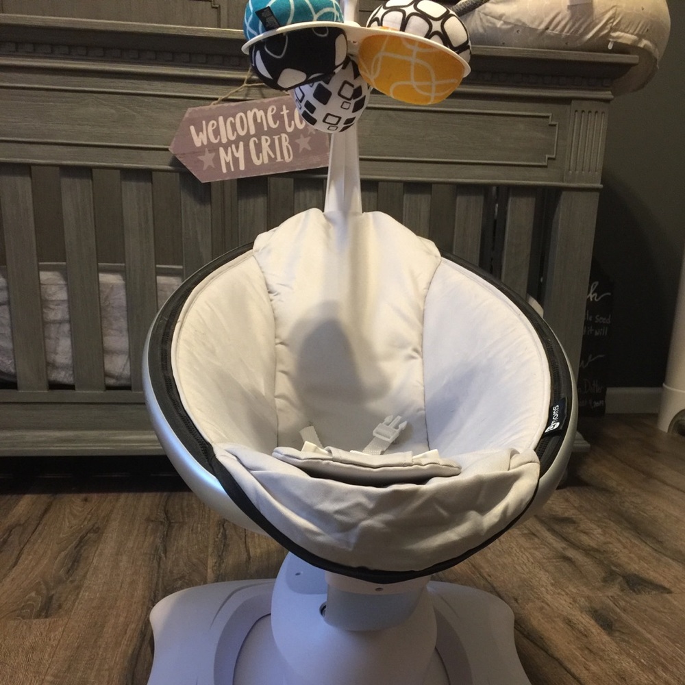 MamaRoo 4 (2018) SOLD